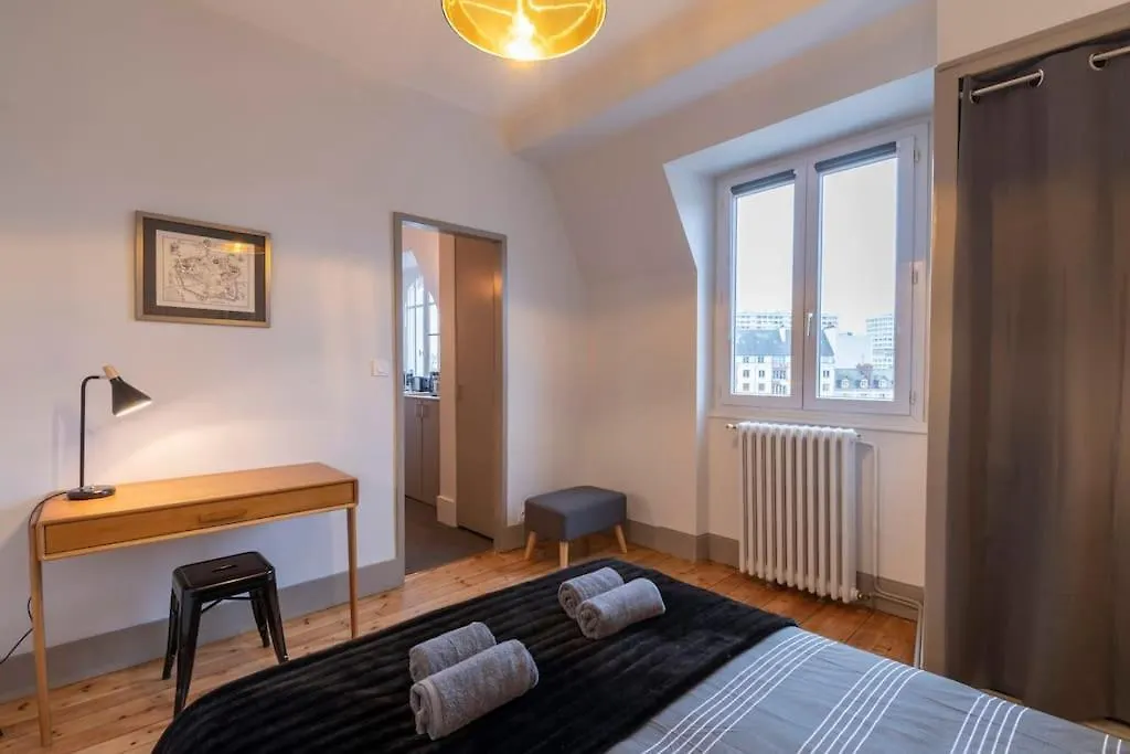 Suite Cosy De Charme - Hyper Centre - Second Lodge Rennes 0*,  France