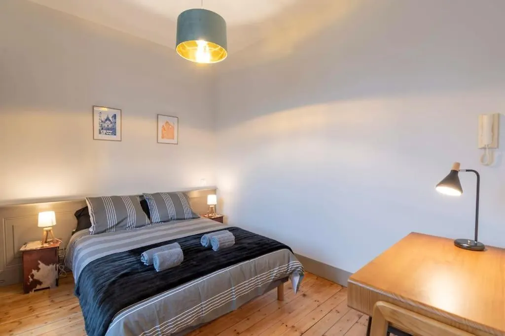 Suite Cosy De Charme - Hyper Centre - Second Lodge contacts